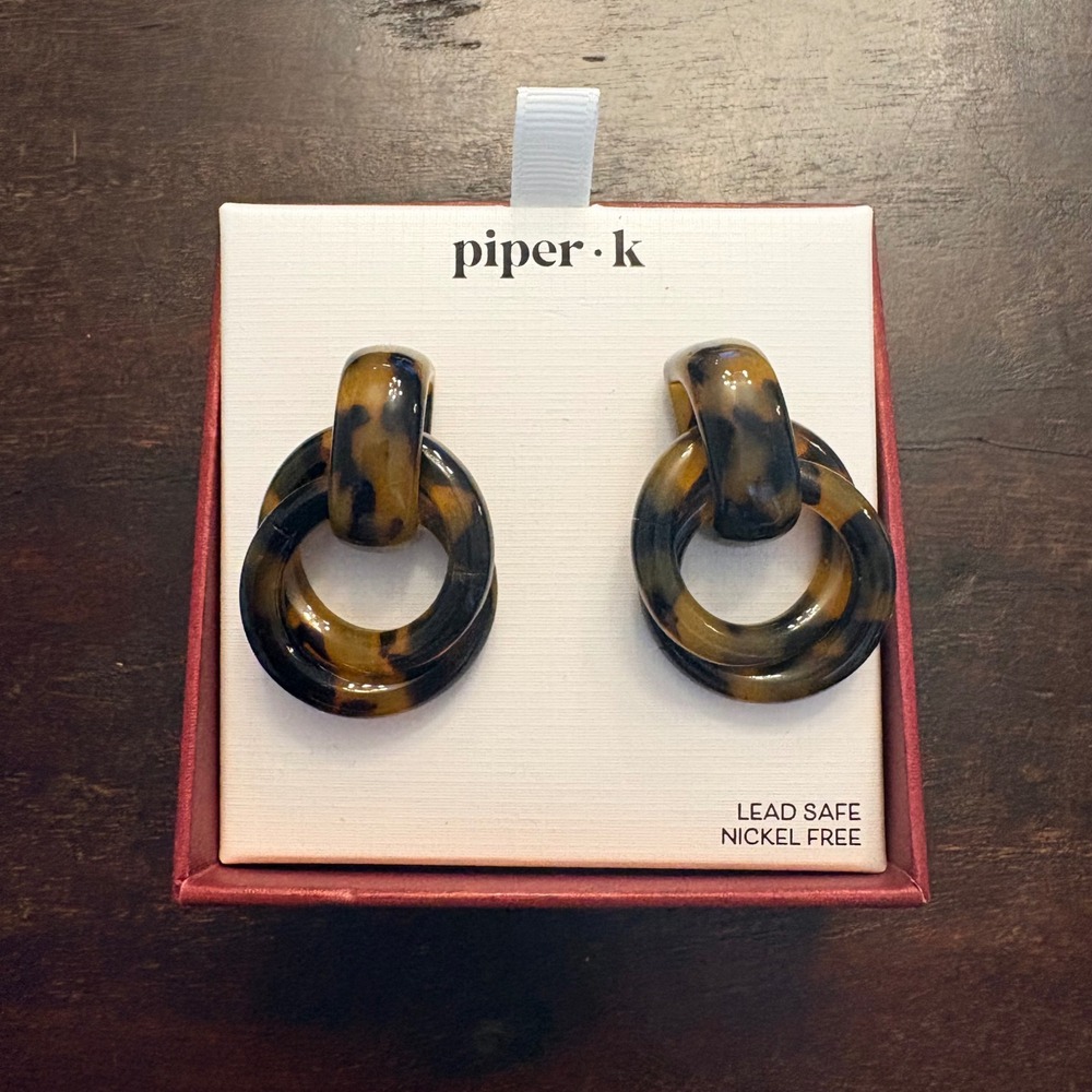 Piper K Tortoise Shell Double Hoop Drop Earrings Brown Black Classic Chic NIB